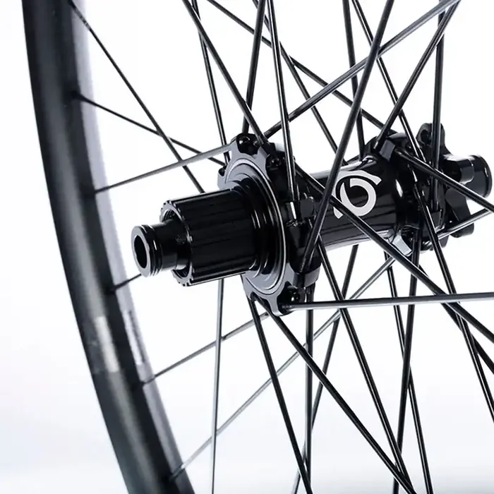Industry Nine Hydra 2 Enduro Wheel Rear 29 / 622 Holes 32 12mm TA 148mm Disc IS 6-bolt SRAM XD