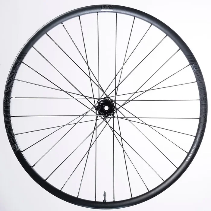 Industry Nine Hydra 2 Grade S Wheel Front 29 / 622 Holes 32 15mm TA 110mm Boost Disc IS 6-bolt