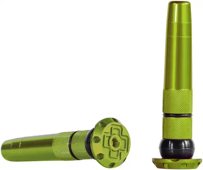 Muc-Off Stealth Tubeless Puncture Plugs Tire Repair Kit – Bar-End Mount Green Pair